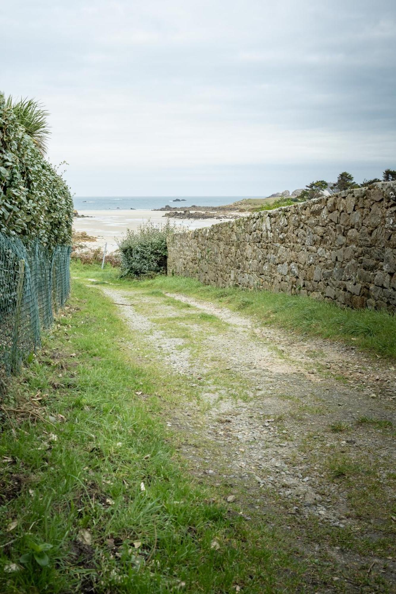 Ker Stivell - Superbe Maison Neuve A 2 Pas De La Mer Landunvez Exterior foto